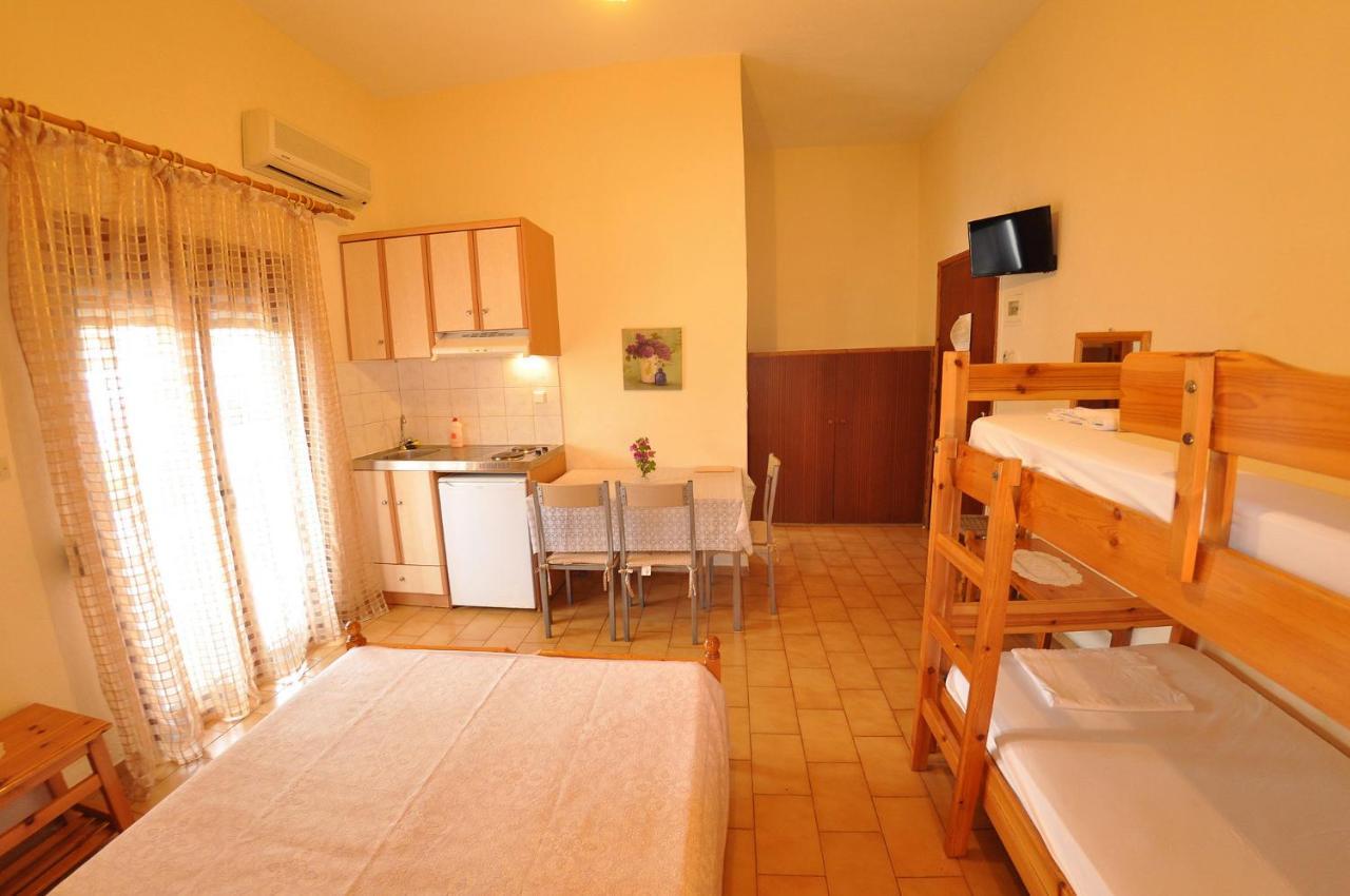 Achilleas Rooms Sívota Buitenkant foto
